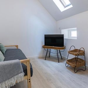Studio met een King Size Bed